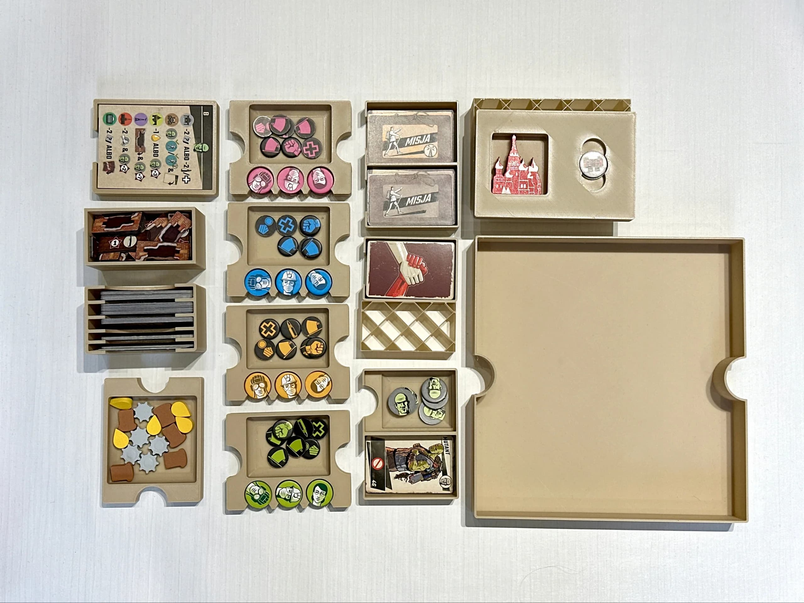 Insert do gry Resurgence