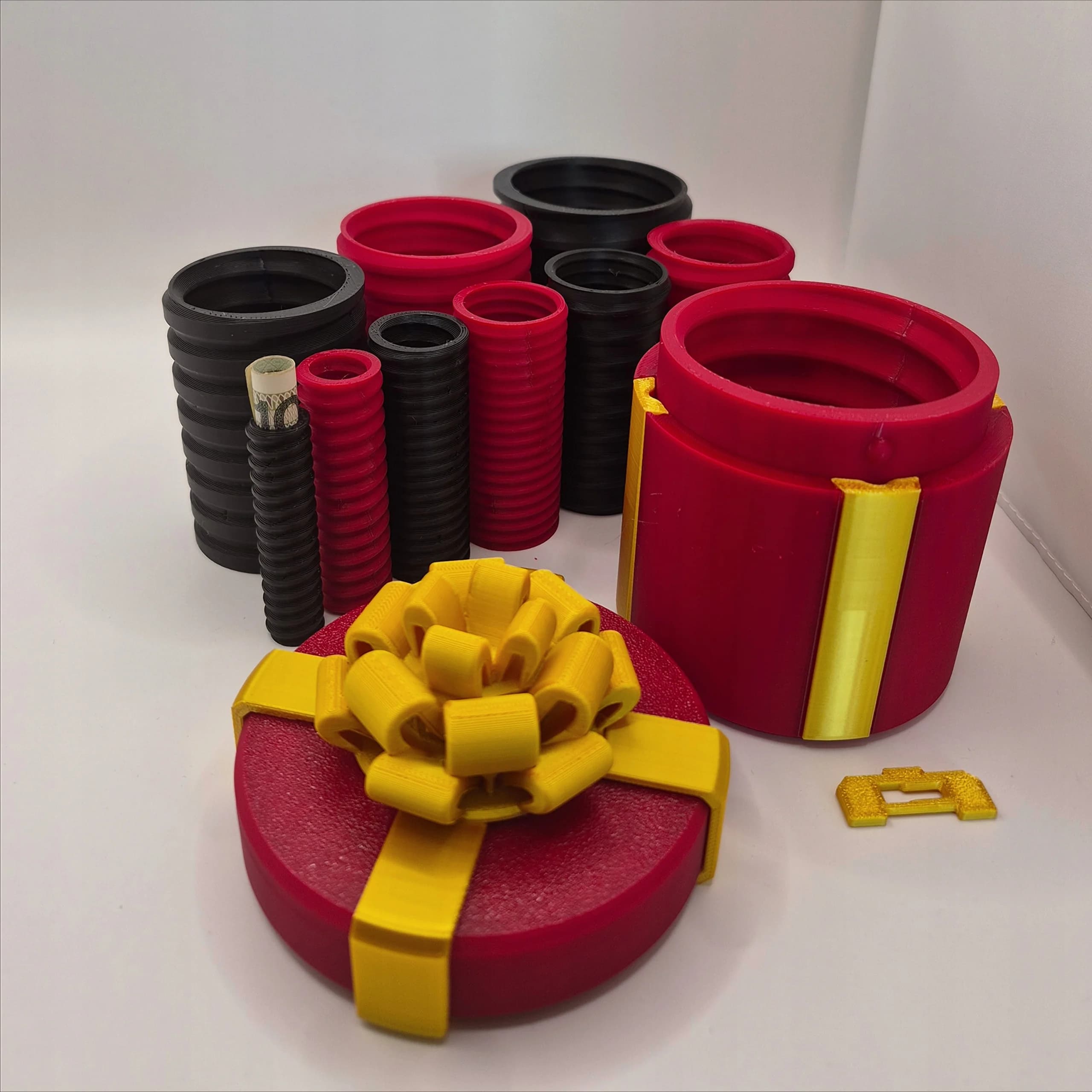 Skręcane pudełko na pieniądze prezent łamigłówka