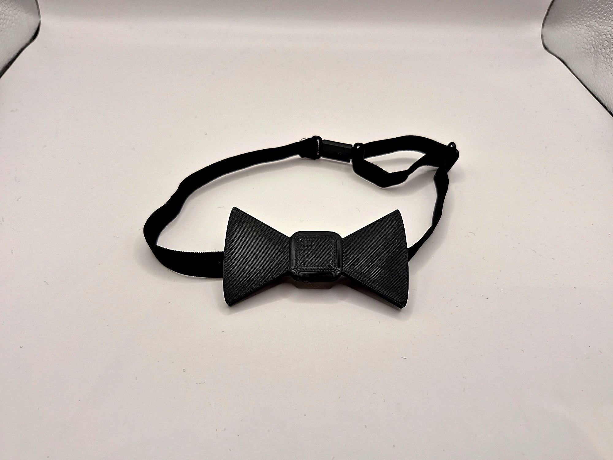 Mała mucha klasyczna – druk 3D - zdjęcie 1