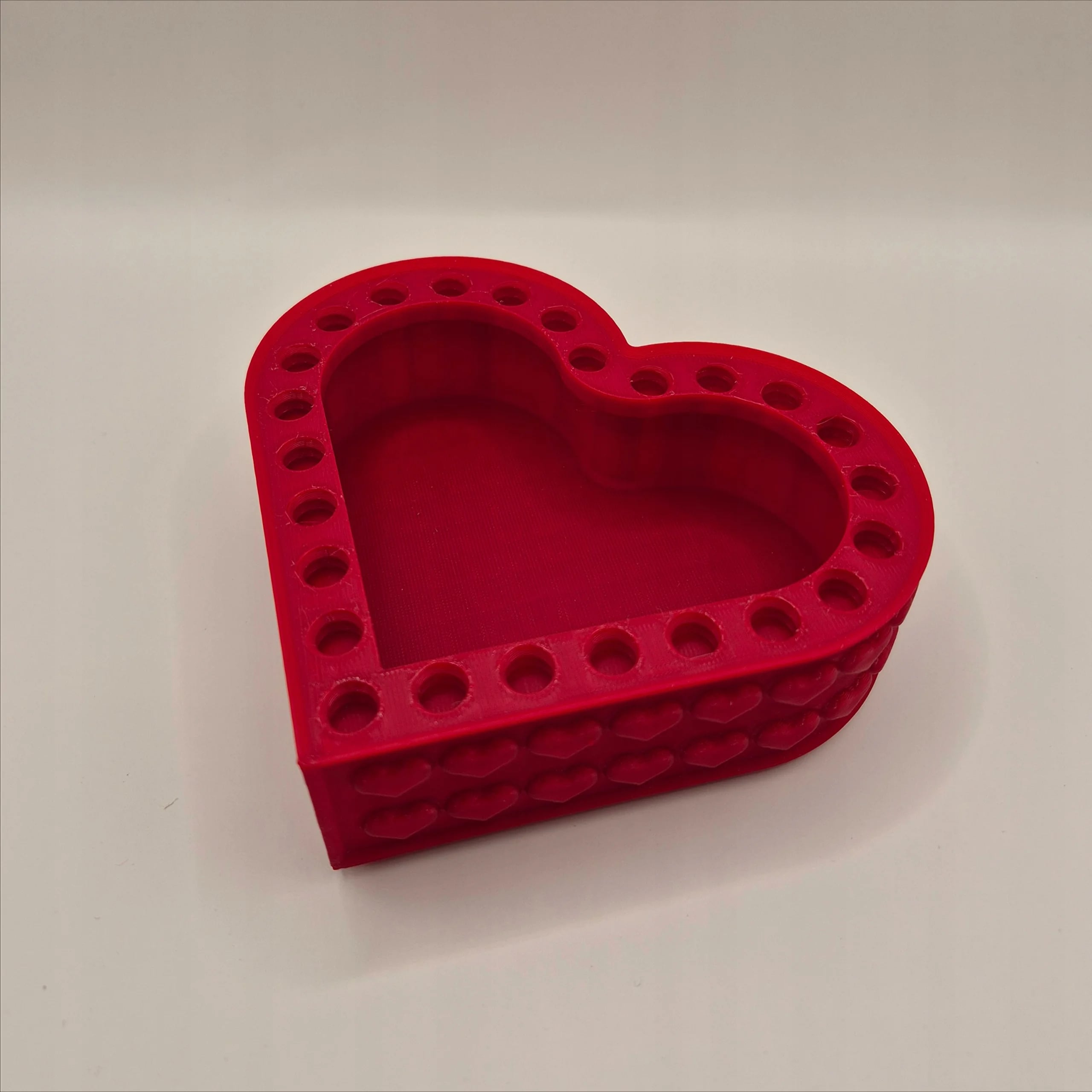 Skręcane pudełko w kształcie serca na prezent łamigłówka - zdjęcie 3