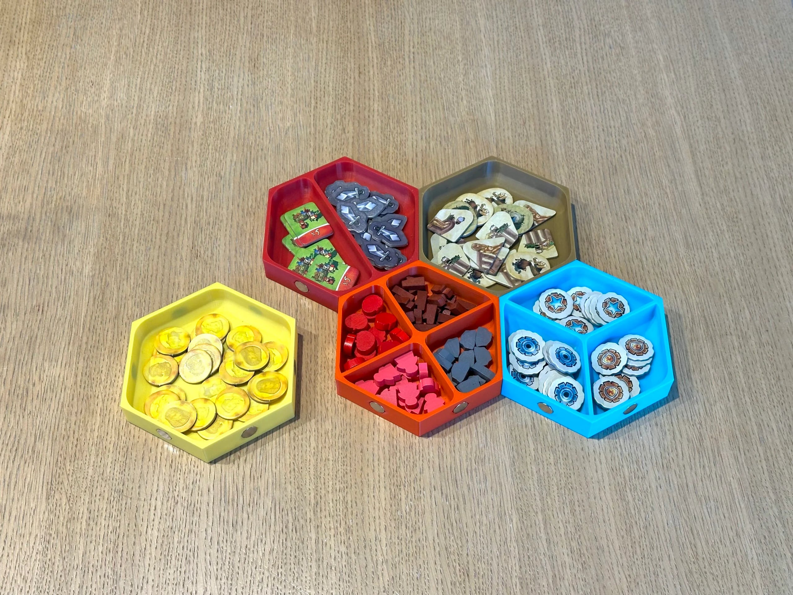 Tacki/pojemniki do gier planszowych - zdjęcie 1